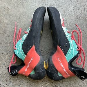 La Sportiva Kataki Womens Climbing Shoes 37.5